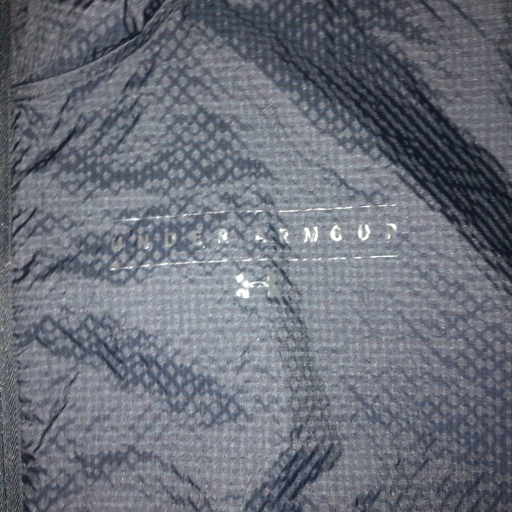 Under armour jacket - Picture 2 of 3